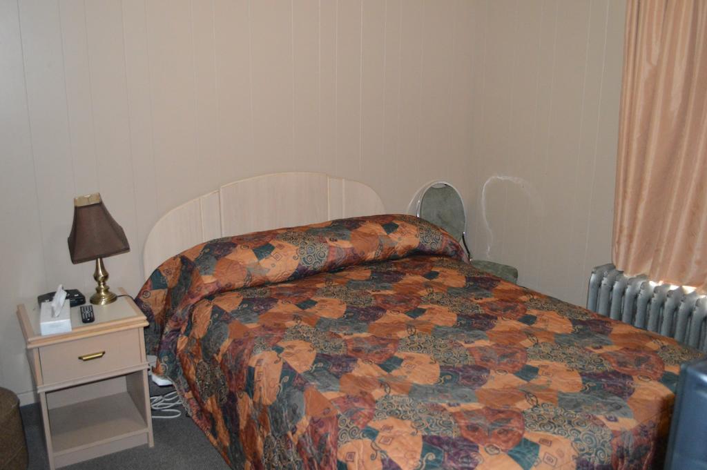 King'S Hotel & Motel By Elevate Rooms Shaunavon Quarto foto