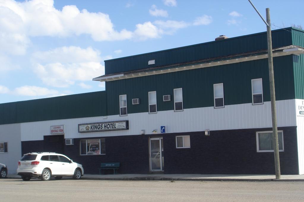King'S Hotel & Motel By Elevate Rooms Shaunavon Exterior foto
