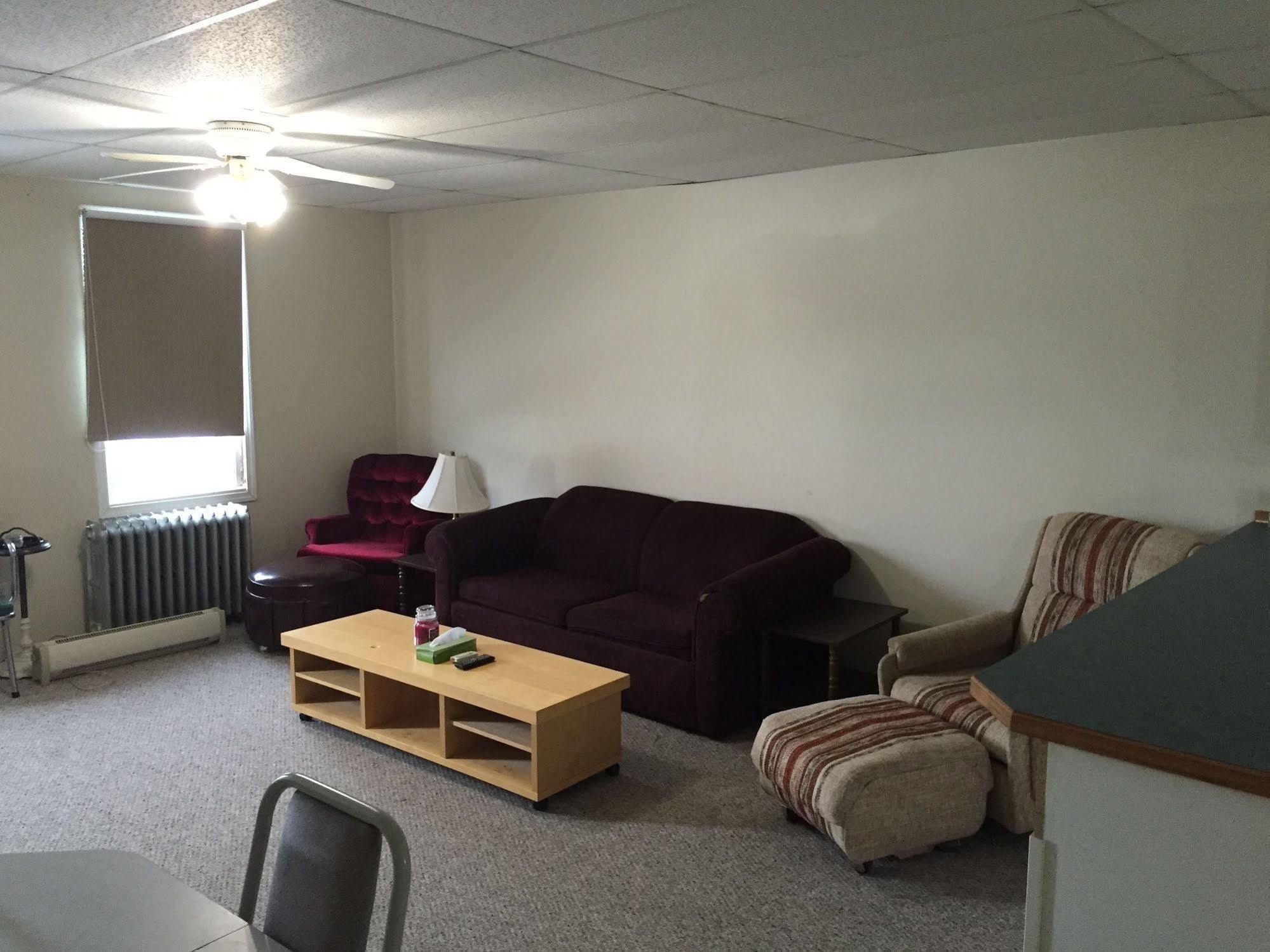 King'S Hotel & Motel By Elevate Rooms Shaunavon Exterior foto